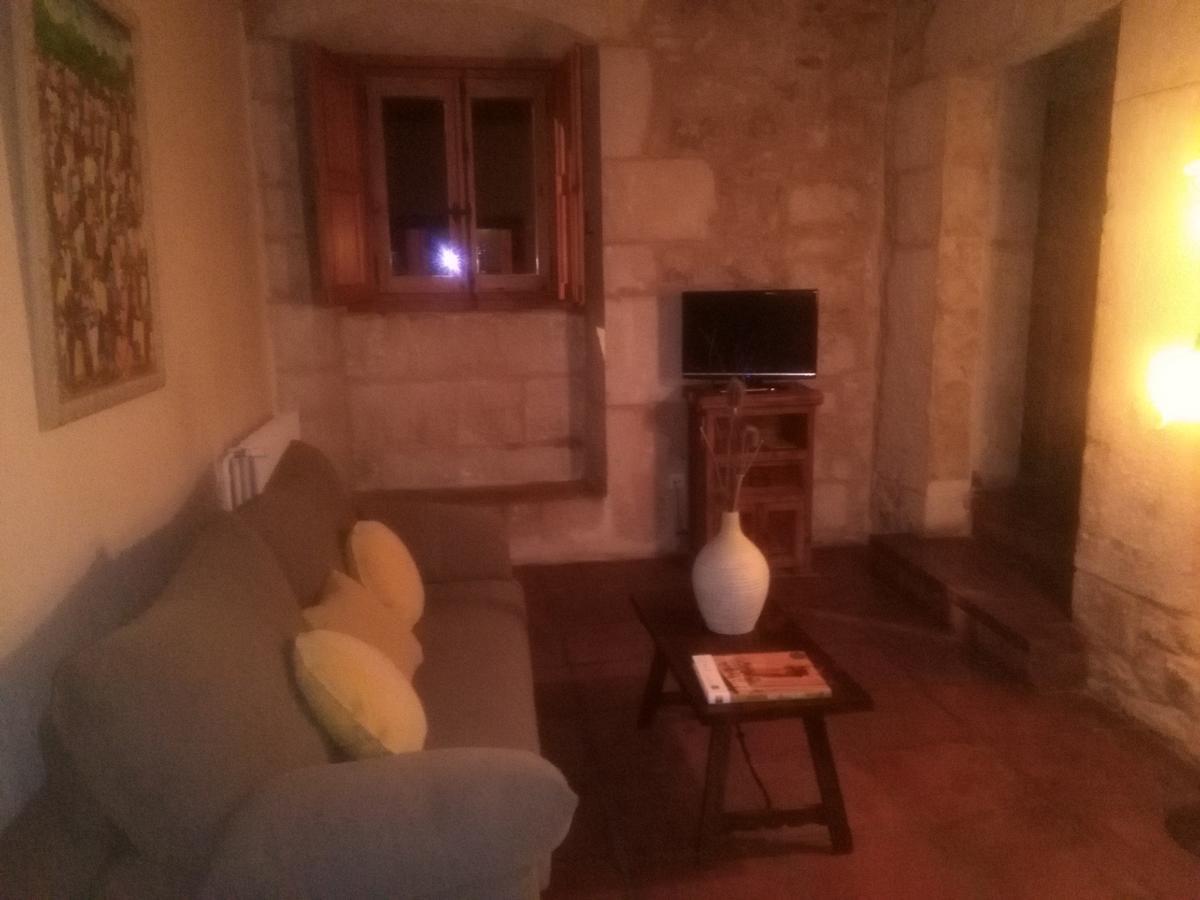 Real Posada De La Mesta Molinos de Duero Luaran gambar
