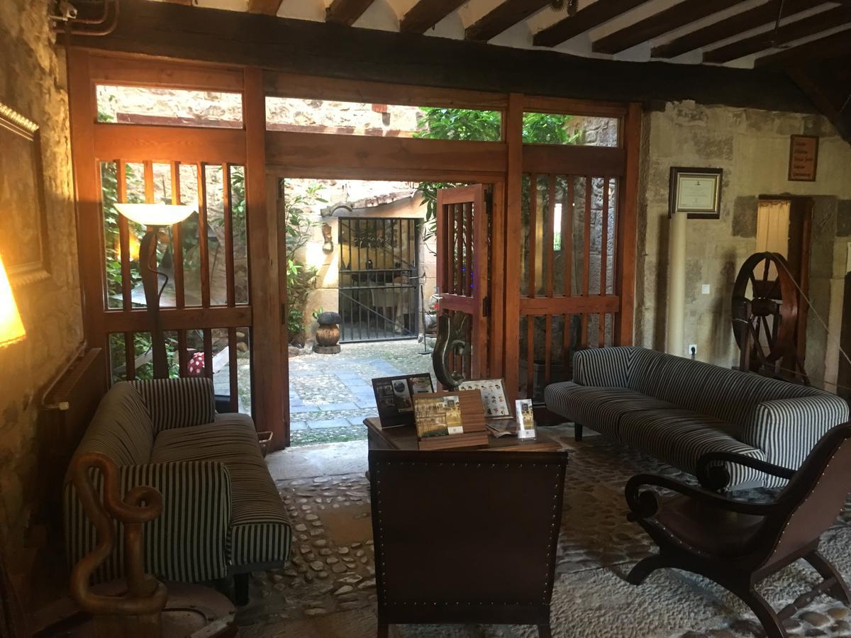 Real Posada De La Mesta Molinos de Duero Luaran gambar